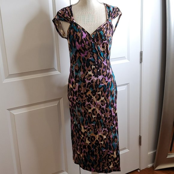 Diane Fon Furstenberg 100% Silk Wrap Dress Size 6 - Picture 2 of 8